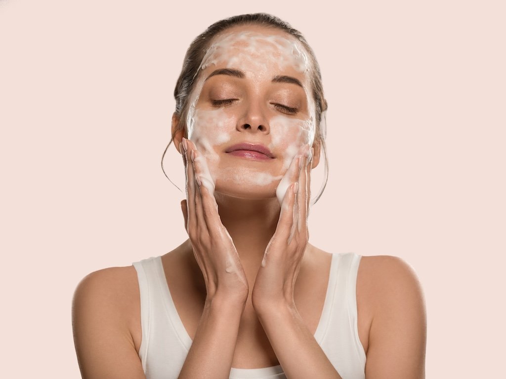 Limpieza facial acné